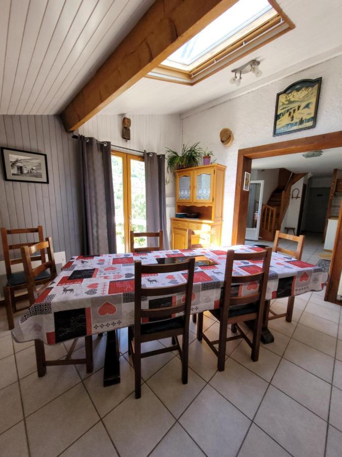 Gite Eslias Viella  Dış mekan fotoğraf